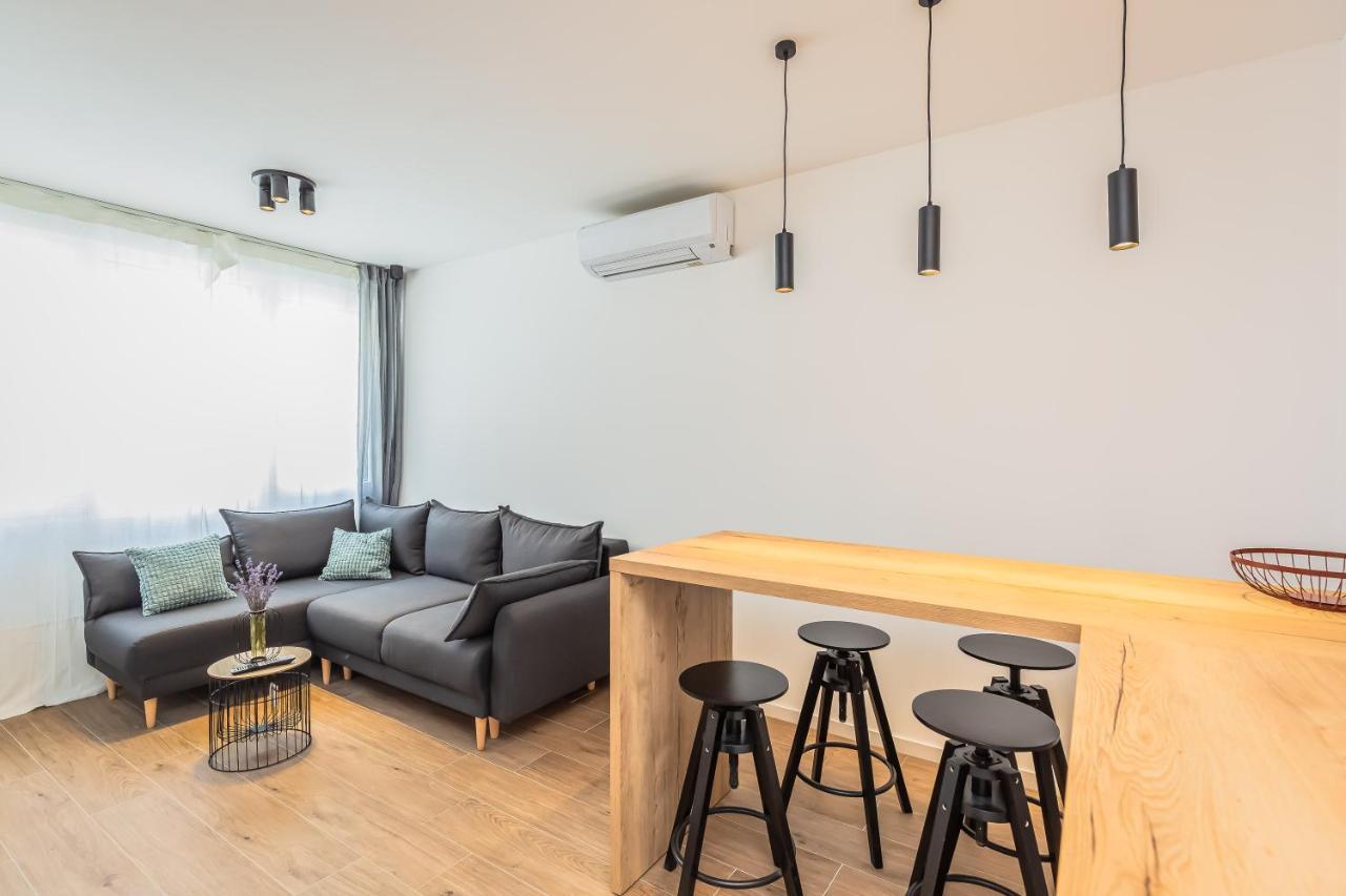 Vogue Apartments Omiš Exteriör bild